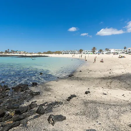 Home2book Seafront Escape & Terrace, El *